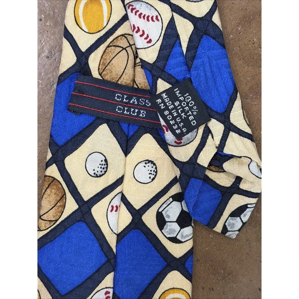 Class Club Vintage Sports Athletic Banquet 100% Silk Clip-On Necktie Tie